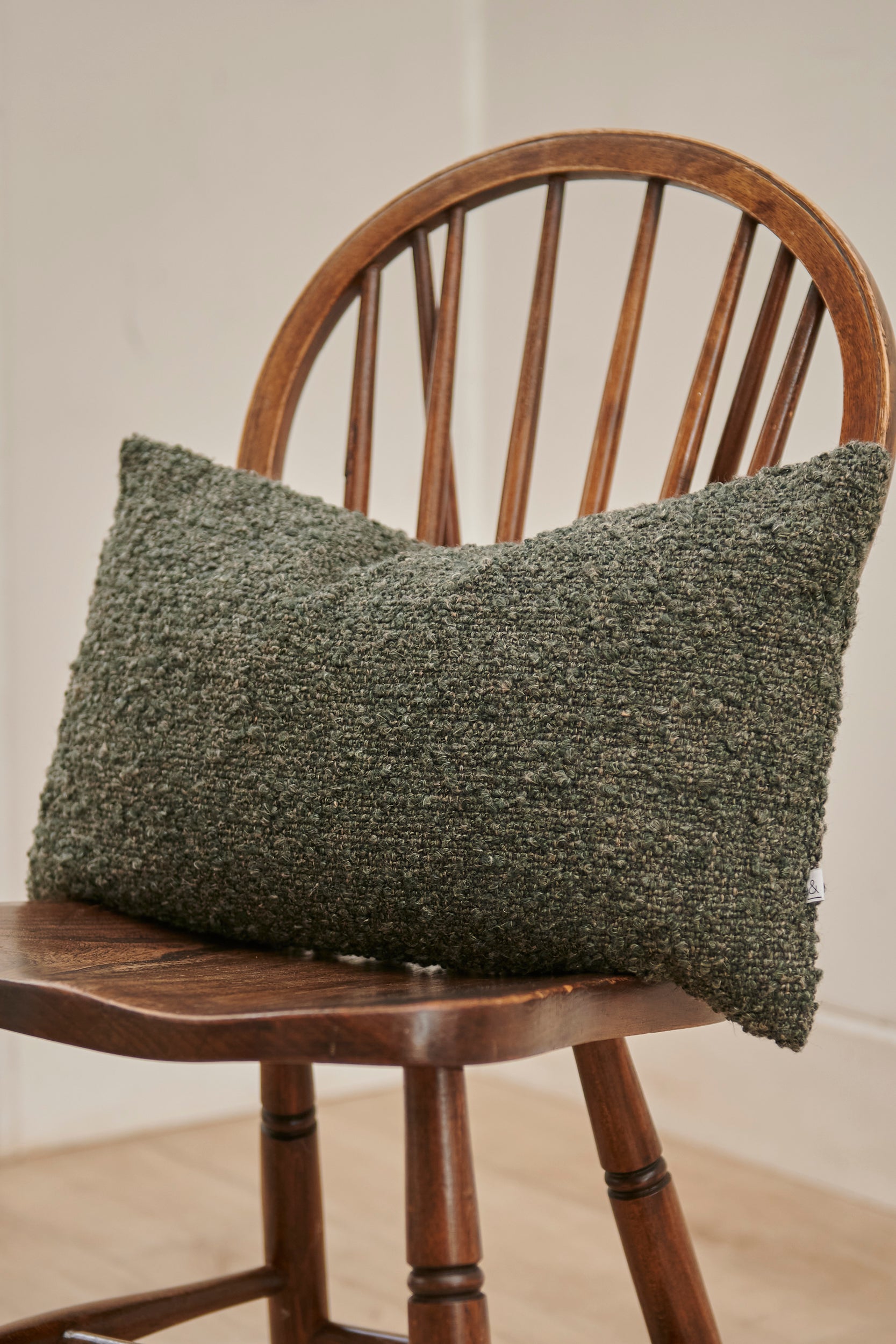 【Living Objects & Furnitures】 クッションカバー Anya Dark Green |  (30x50cm)